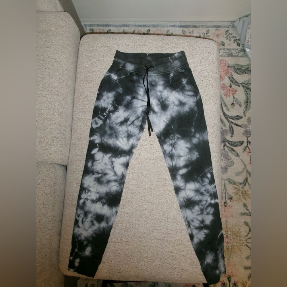 lululemon athletic blue Tie-Dye Joggers
